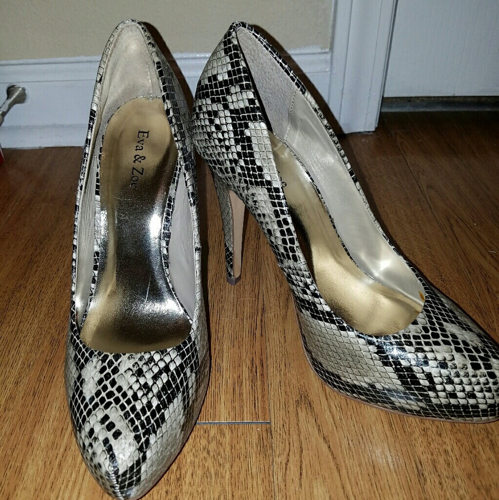 Dress shoes